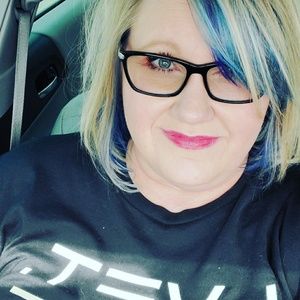 Meet your Posher, Dana